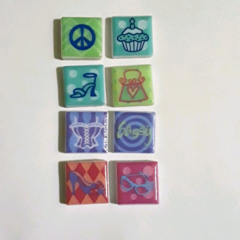 8 Colorful Mini Magnets
